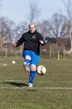 Bild 30 - Herren TSV Wiemersdorf - TuS Hartenholm III : Ergebnis: 2:1